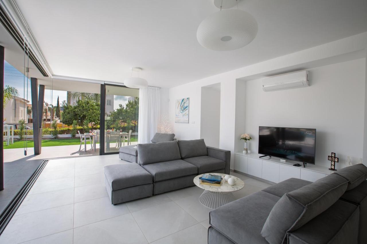 Colour Residences بروتاراس المظهر الخارجي الصورة